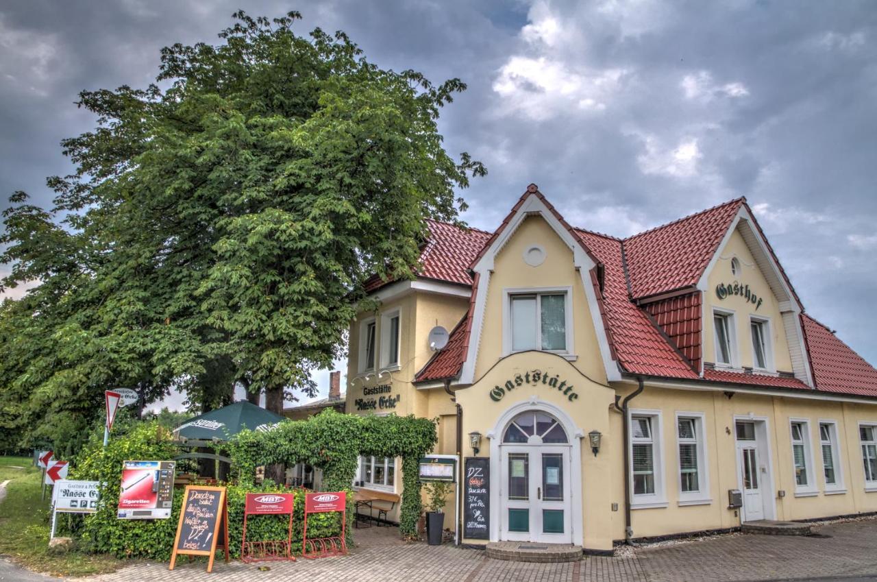 Restaurant Und Pension Zur Nassen Ecke Wittenbeck Εξωτερικό φωτογραφία